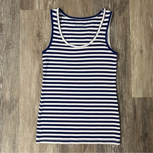 SOFT Surroundings navy/white stretchy striped ribbed tank, size small. - Picture 1 of 3